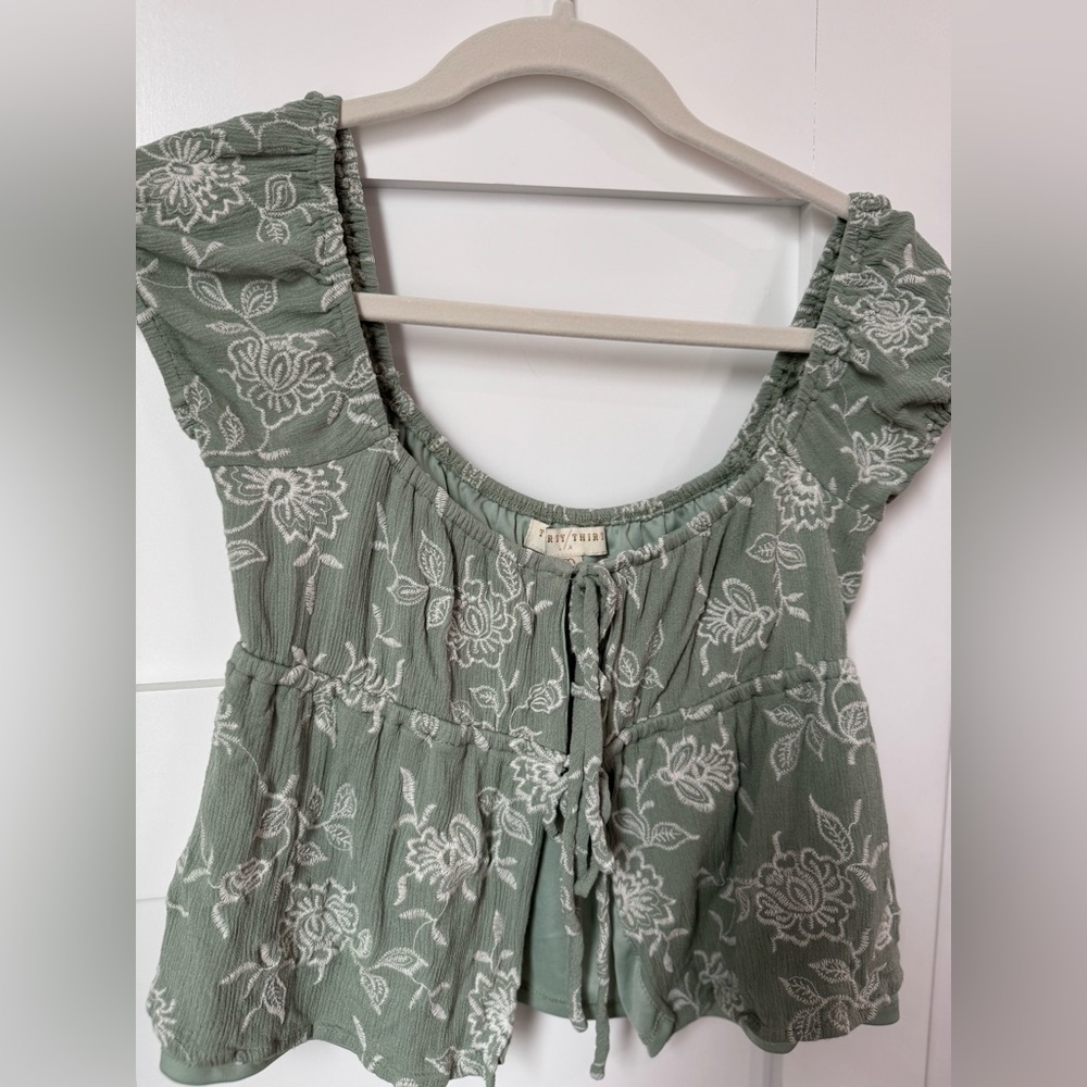 Women's Sage Green Floral Tie-Front Blouse